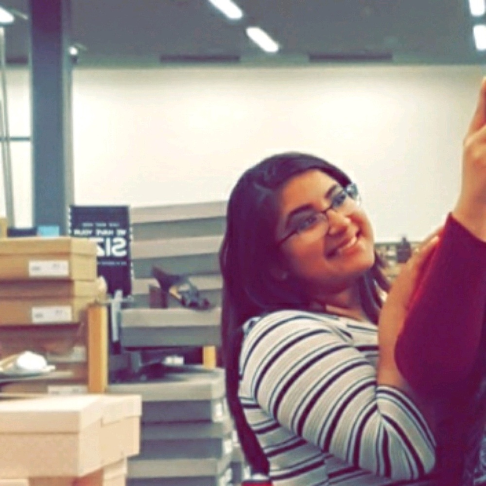 Meet your Posher, Sariah